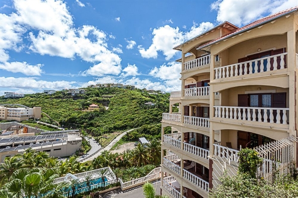 Princess Heights Luxury Boutique Condo Hotel (One Hoe)